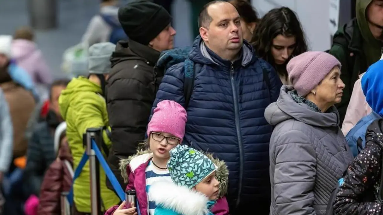 <p> Refugiados ucranianos en Cracovia </p>