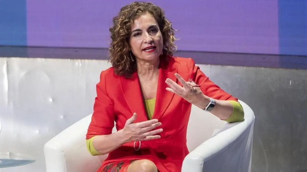 <p> La ministra de Hacienda y Funci&oacute;n P&uacute;blica, Mar&iacute;a Jes&uacute;s Montero, en una imagen de archivo </p>