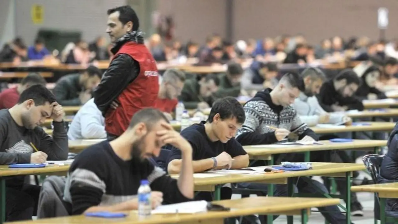 <p> Oposiciones </p>