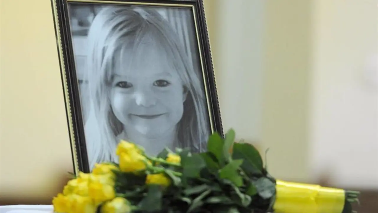 <p> C78C3AA8-681F-4F14-9A05-95EB88A71F7F </p>