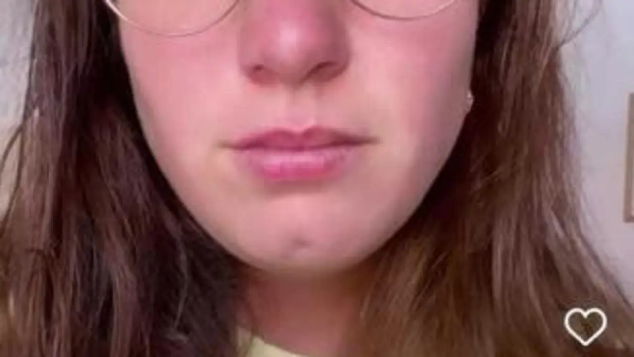 <p> Roc&iacute;o Medina pide ayuda entre l&aacute;grimas para encontrar su viol&iacute;n en un v&iacute;deo de Instagram. Fuente: Instagram </p>