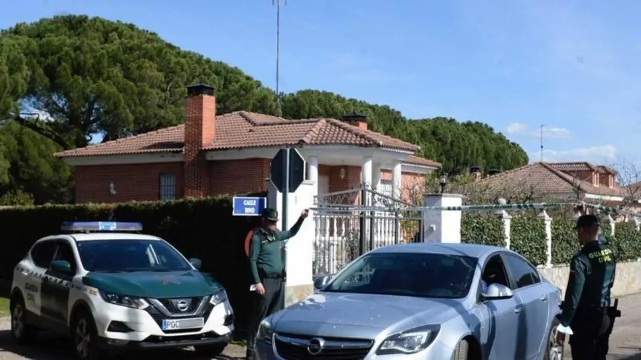 <p> Inspecci&oacute;n en la casa del principal sospechoso del caso de Esther L&oacute;pez. </p>