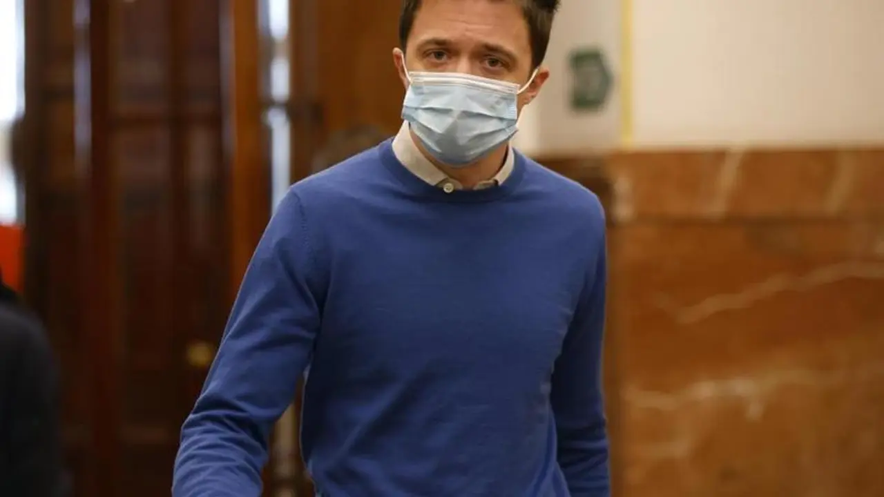 <p> El l&iacute;der de M&aacute;s Pa&iacute;s, &Iacute;&ntilde;igo Errej&oacute;n en el Congreso de los Diputados </p>