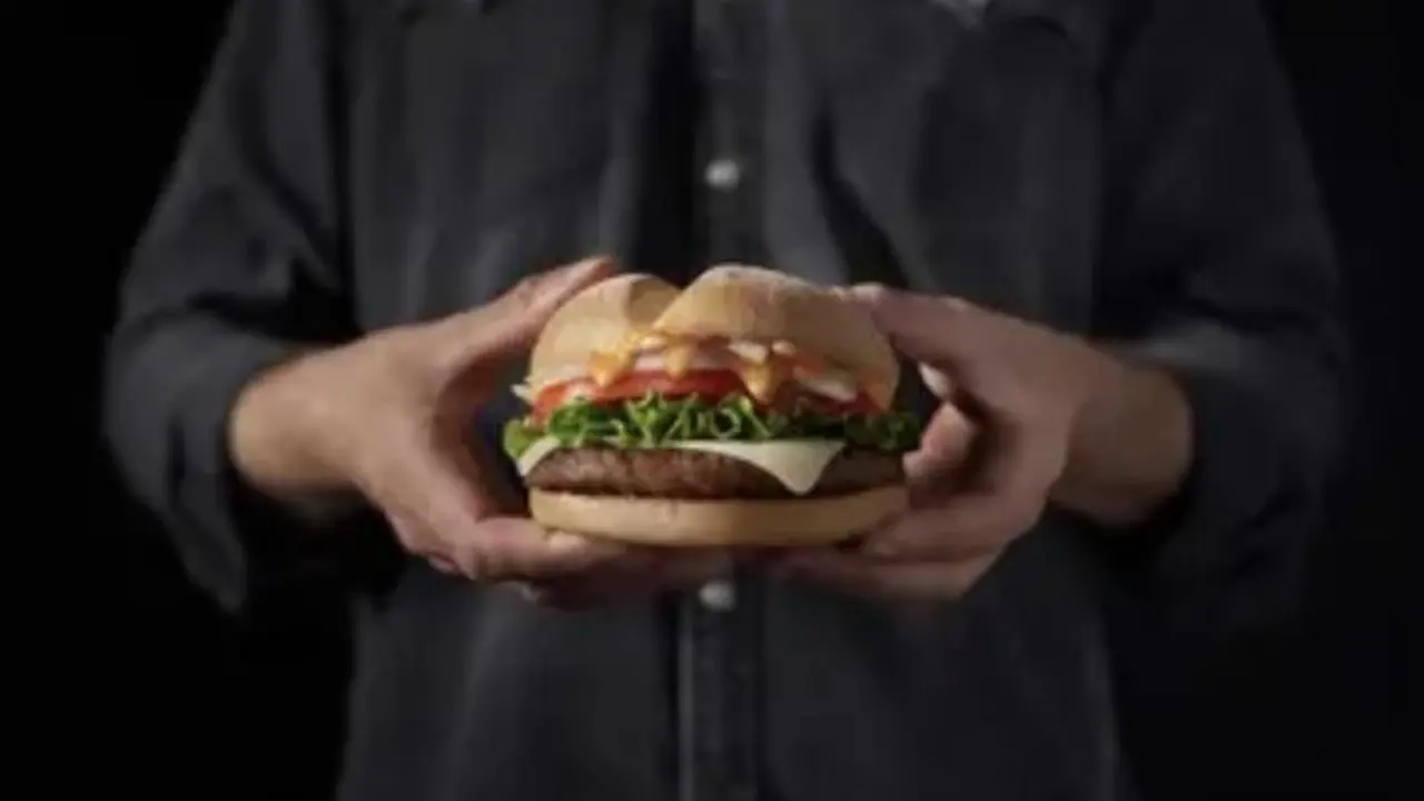 <p> 631270E0-476D-422C-84D3-1840D80A6628 </p>