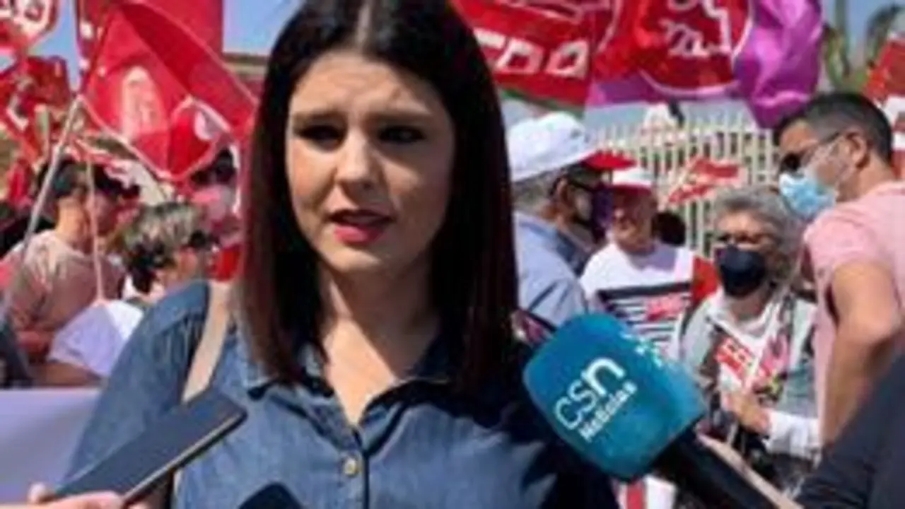 <p> Noem&iacute; Cruz en la manifestaci&oacute;n del 1 de mayo - PSOE </p>