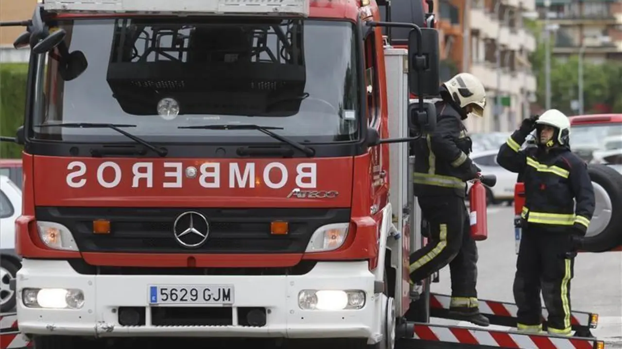 <p> Bomberos. ARCHIVO </p>