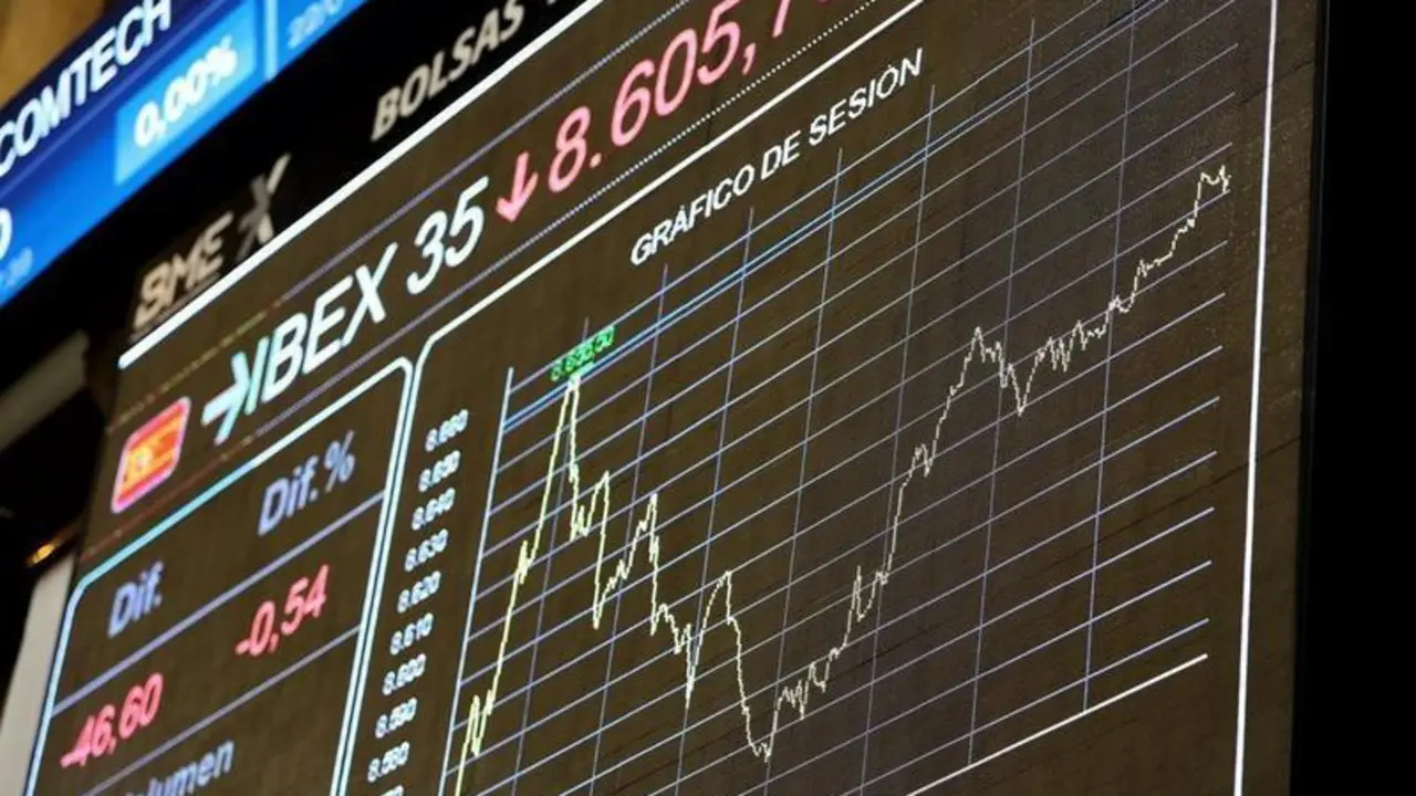 <p> Valores del Ibex 35 en el Palacio de la Bolsa </p>