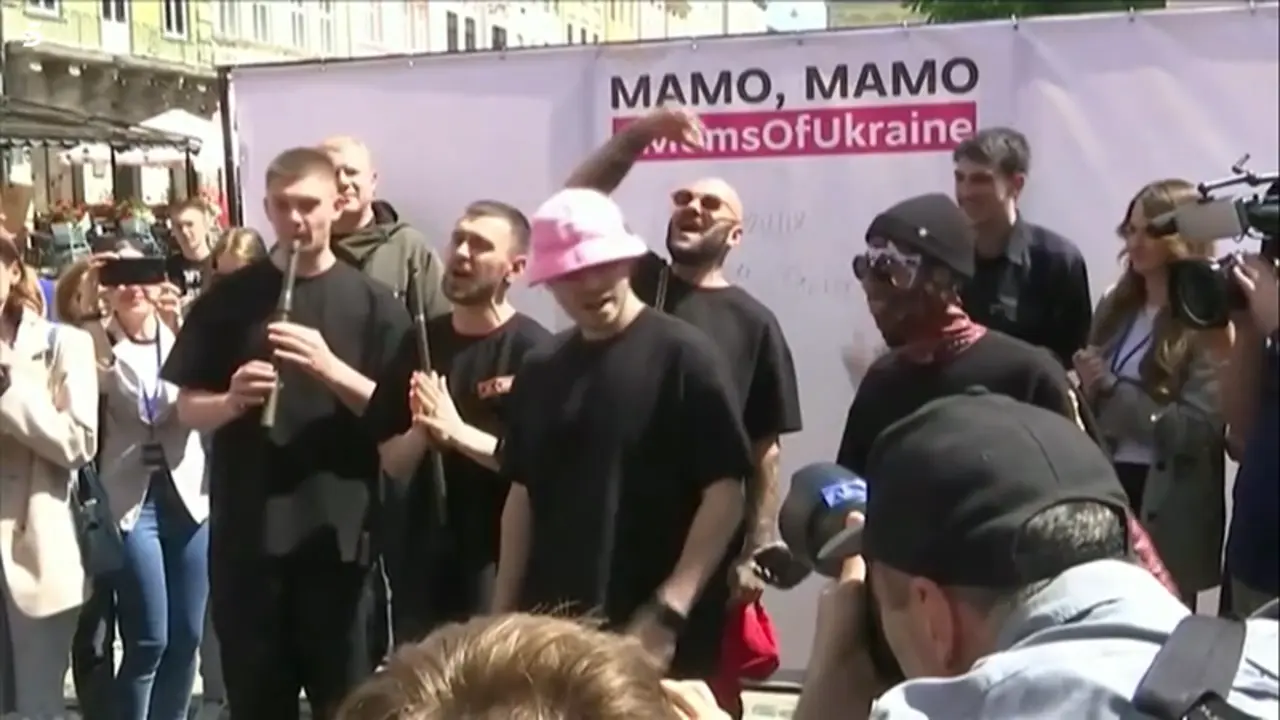 <p> INFORMATIVOS TELECINCO </p>