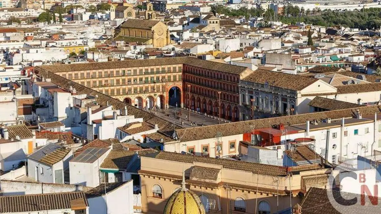 <p> Plaza de la Corredera. | Jos&eacute; Le&oacute;n. </p>