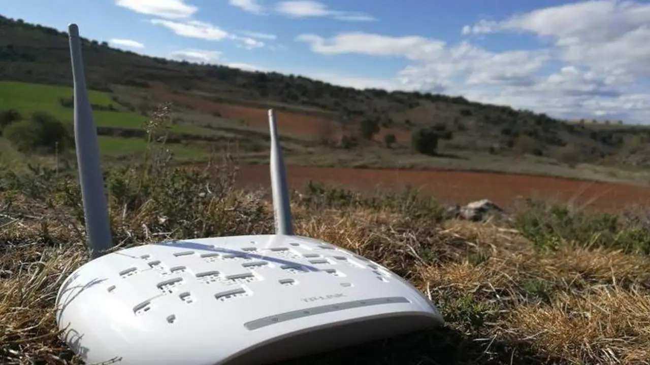 Router en el campo - Imagen de archivo