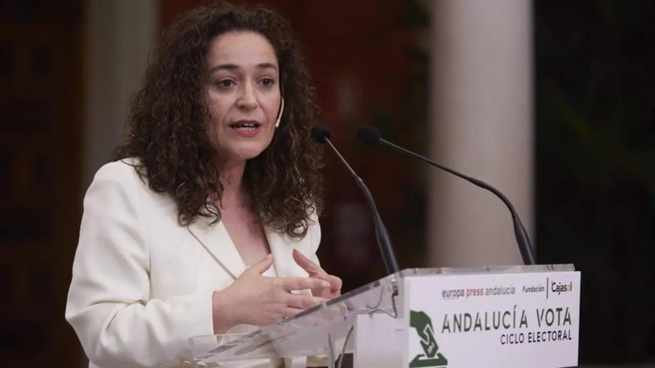 <p> La candidata de Por Andaluc&iacute;a a la presidencia de la Junta de Andaluc&iacute;a, Inmaculada Nieto, durante el encuentro informativo &ldquo;Andaluc&iacute;a Vota&rdquo; </p>