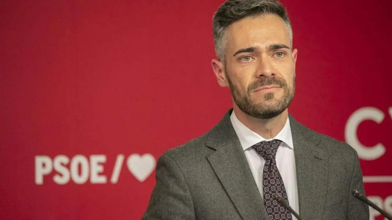 <p> El portavoz de la Ejecutiva federal del PSOE, Felipe Sicilia, en una foto de archivo </p>