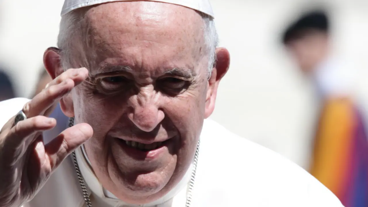 <p> 01 June 2022, Vatican, Vatican City: Pope Francis leads his wednesday General audience at St. Peter's Square. Photo: Evandro Inetti/ZUMA Press Wire/dpa - Evandro Inetti/ZUMA Press Wire/d / DPA </p>