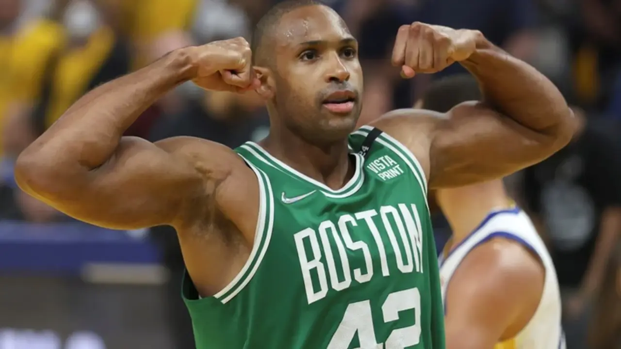 <p> Al Horford contra los Warriors </p>