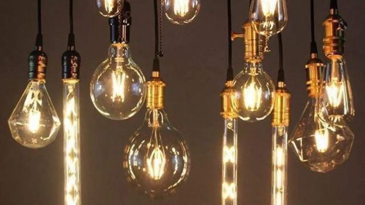 <p> Bombillas. Pinterest. </p>