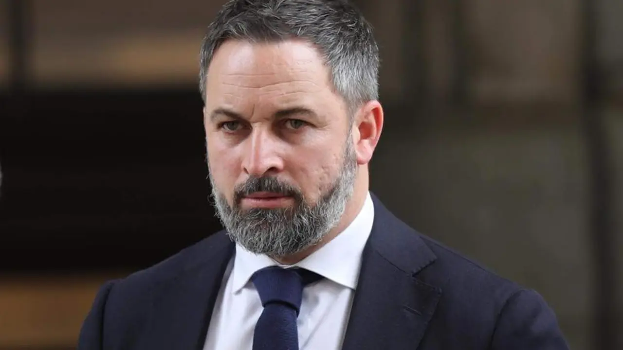 <p> El l&iacute;der de Vox, Santiago Abascal, en una sesi&oacute;n plenaria en el Congreso de los Diputados, a 29 de marzo de 2022, en Madrid </p>