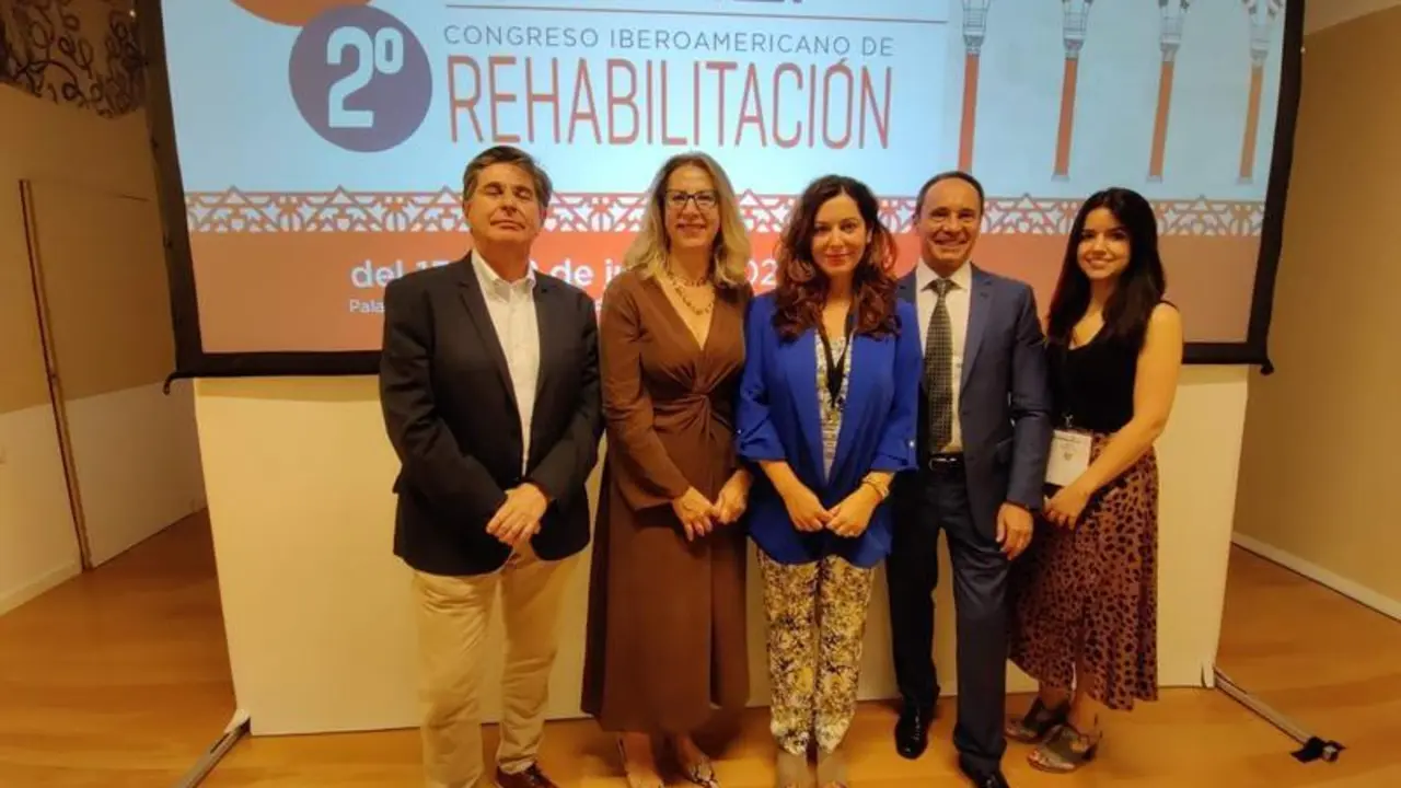 <p> De izq a dcha. Mayordomo, De Miguel, Laxe, Sainz de Murieta y Superv&iacute;a (2)- </p>