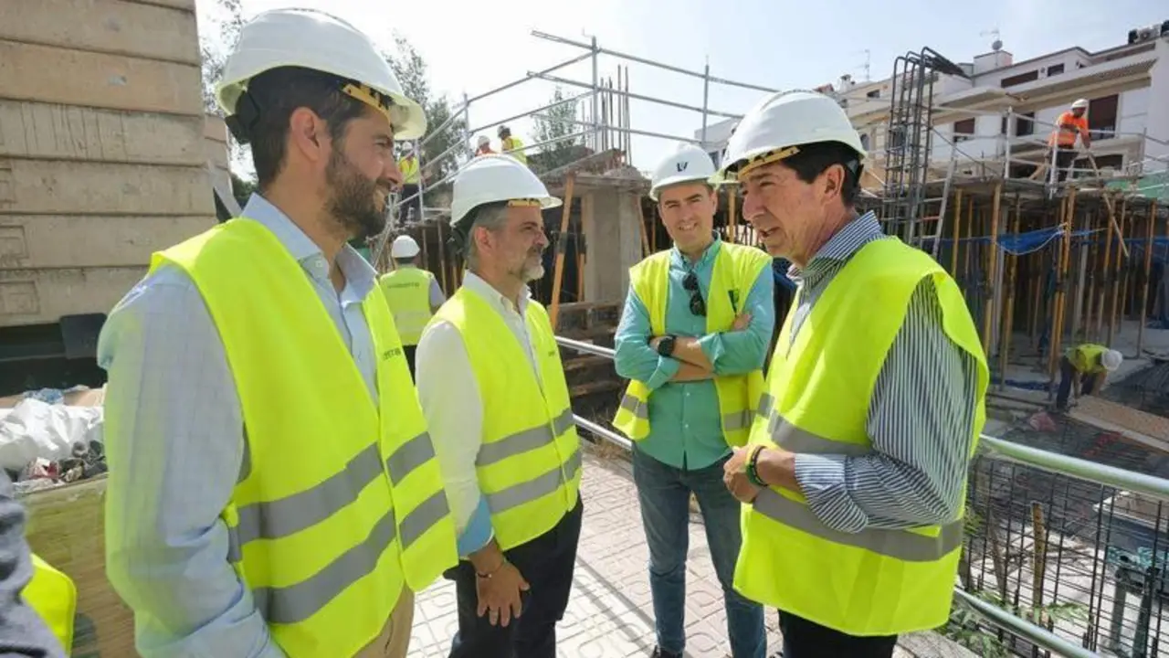 <p> Visita obra Lucena 1 </p>