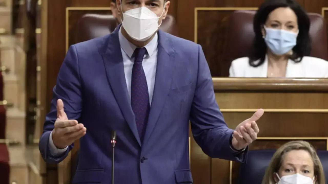 <p> El presidente del Gobierno, Pedro S&aacute;nchez, interviene en una sesi&oacute;n plenaria, en el Congreso de los Diputados, a 6 de abril de 2022, en Madrid (Espa&ntilde;a). Fuente: Europa Press </p>