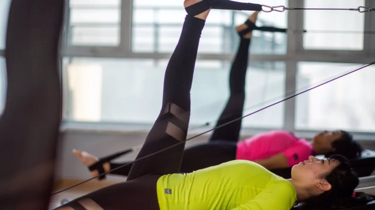 <p> Archivo - Pilates, estirar - SOLUNA - Archivo </p>