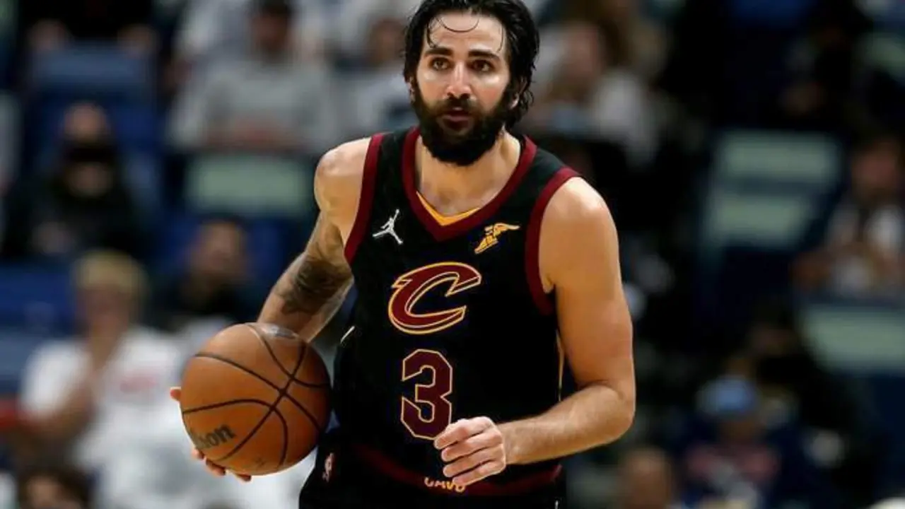 <p> Ricky Rubio con la camiseta de los Cleveland Cavaliers </p>