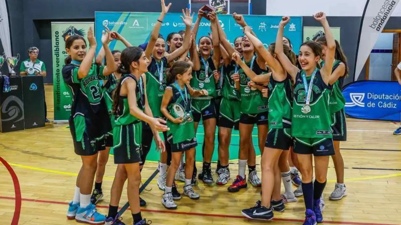 <p> Baloncesto La Salle como campeonas del CADEBA Minibasket Femenino </p>