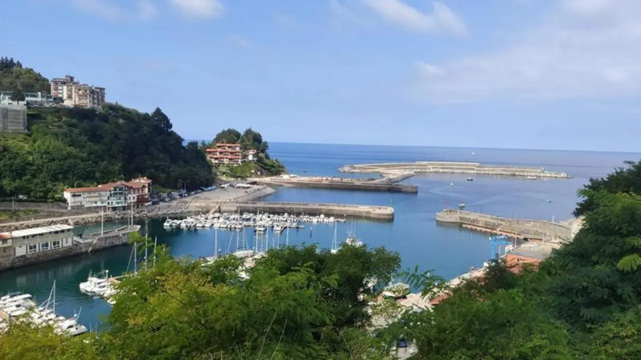 <p> Tiempo caluroso y soleado </p>