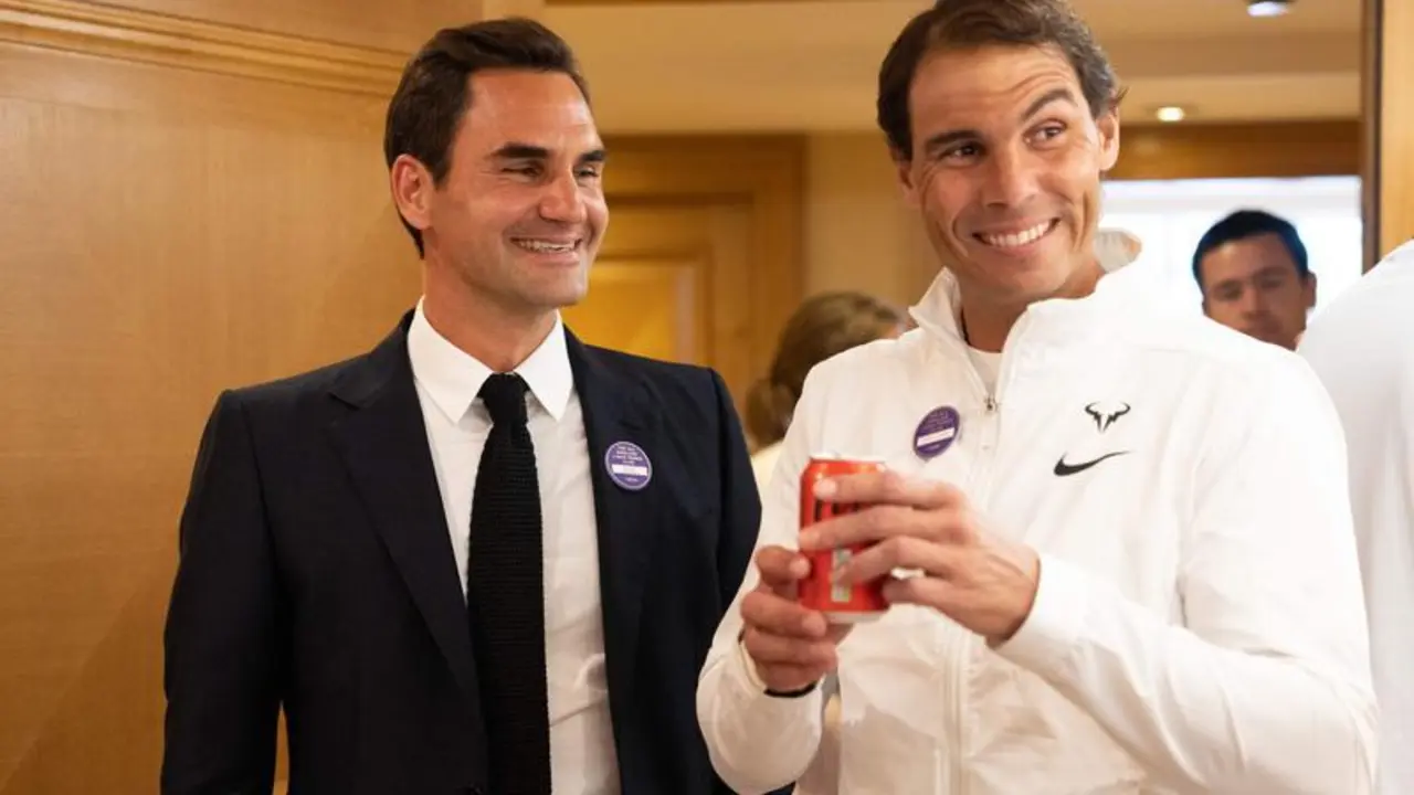 <p> Roger Federer y Rafa Nadal en Wimbeldon 2022 </p>