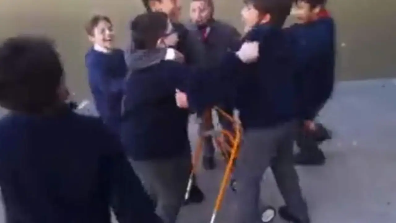 <p> V&iacute;deo v&iacute;a twitter </p>