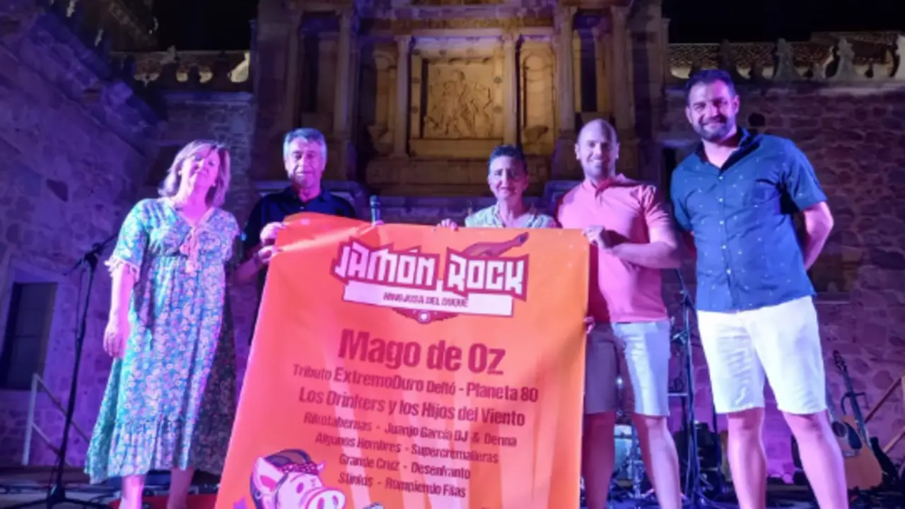 <p> Presentaci&oacute;n del Festival Jam&oacute;n Rock de Hinojosa del Duque. - AYUNTAMIENTO DE HINOJOSA DEL DUQUE </p>