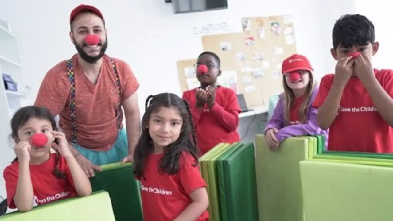 <p> La entidad organiza actividades tales como salidas culturales, talleres de nutrici&oacute;n o salidas a la piscina. - SAVE THE CHILDREN </p>