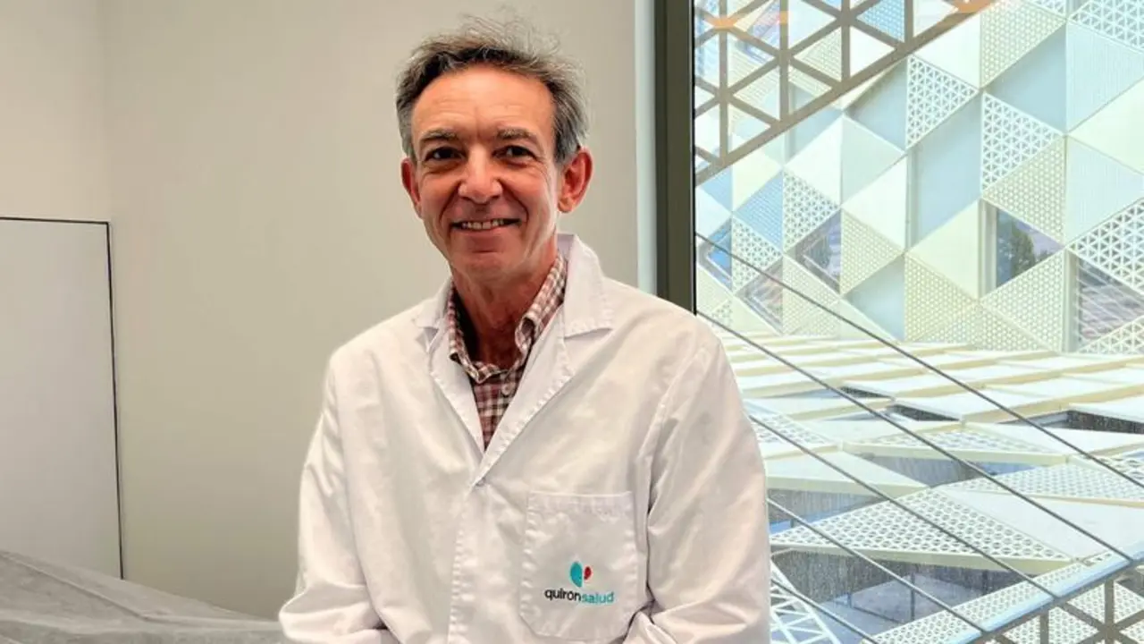 <p> El doctor Balbino Povedano, uno de los jefes de servicio de Ginecolog&iacute;a y Obstetricia del Hospital Quir&oacute;nsalud C&oacute;rdoba </p>