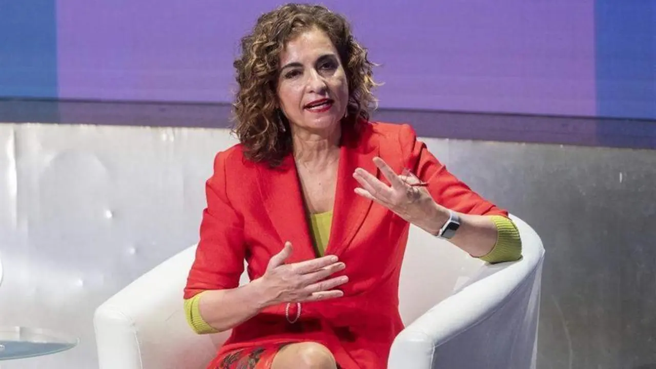 <p> La ministra de Hacienda y Funci&oacute;n P&uacute;blica, Mar&iacute;a Jes&uacute;s Montero, en una imagen de archivo </p>