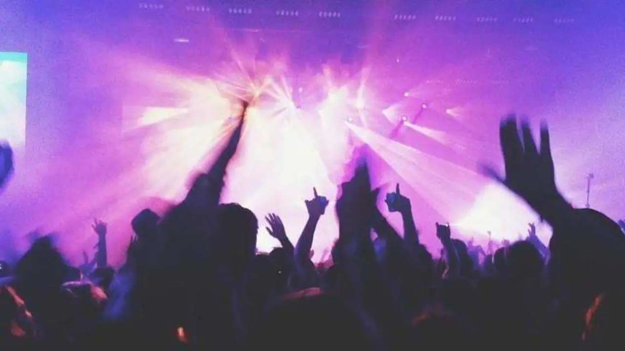 <p> Las discotecas de nuestro pa&iacute;s se enfrentan a una ola de pinchazos a mujeres </p>