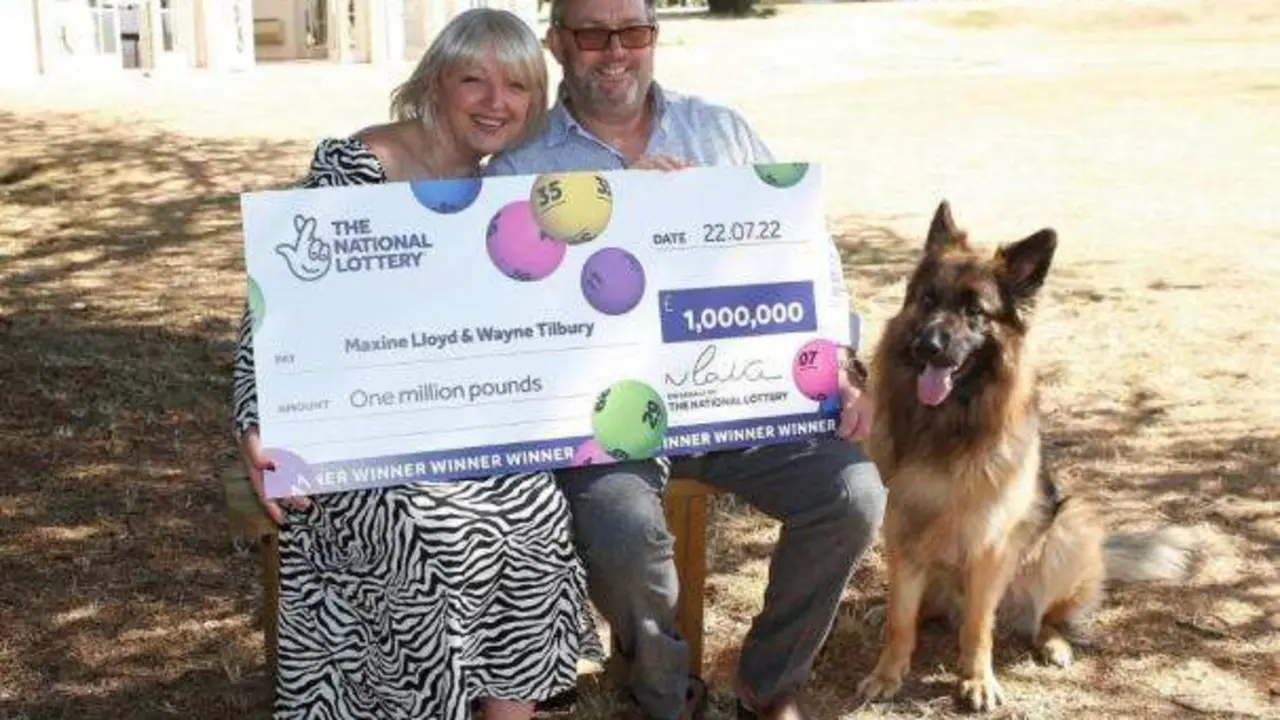 <p> Maxine Lloyd y su marido, Wayne Tilbury </p>