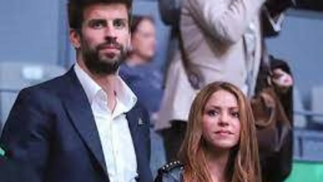 <p> Gerard Piqu&eacute; y Shakira - EP </p>
