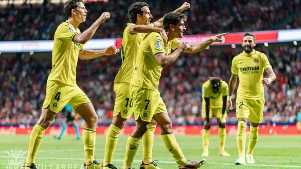 <p> Gerard Moreno, junto al resto de compa&ntilde;eros, celebrando el segundo gol del partido. Twitter Villarreal CF </p>