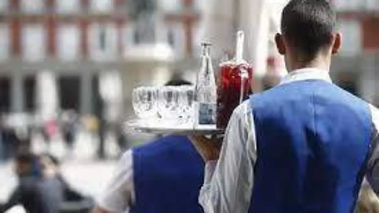 <p> Camarero - EP </p>