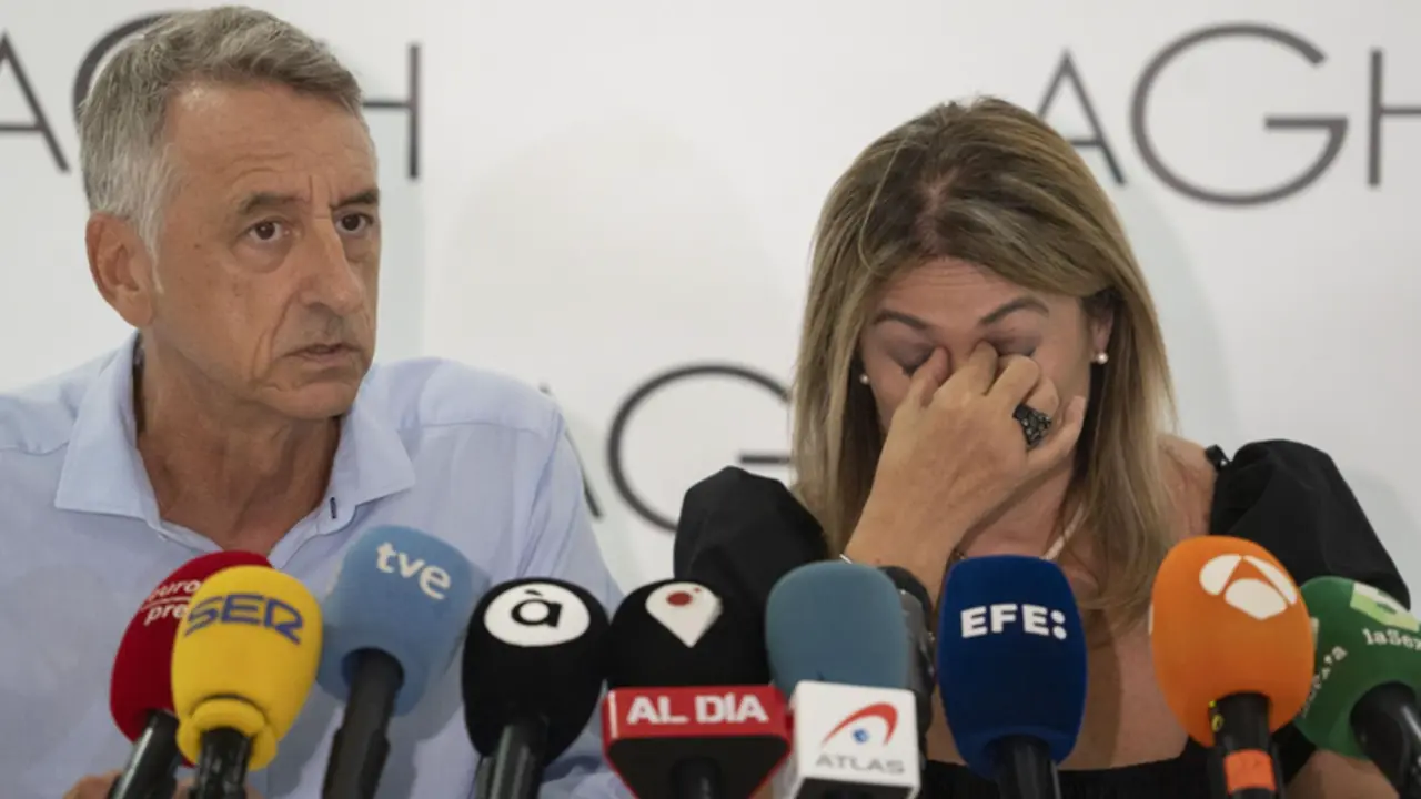 <p> Marisol Bur&oacute;n, madre de Marta Calvo, comparece en rueda de prensa tras la sentencia de la Audiencia Provincial de Valencia que ha condenado a penas que suman 159 a&ntilde;os y 11 meses de prisi&oacute;n a Jorge Ignacio P.J. - JORGE GIL/EUROPA PRESS </p>