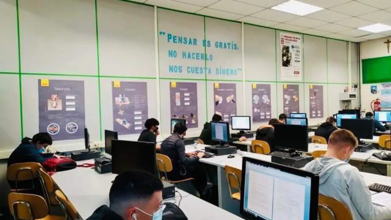 <p> Grado de Formaci&oacute;n Profesional </p>