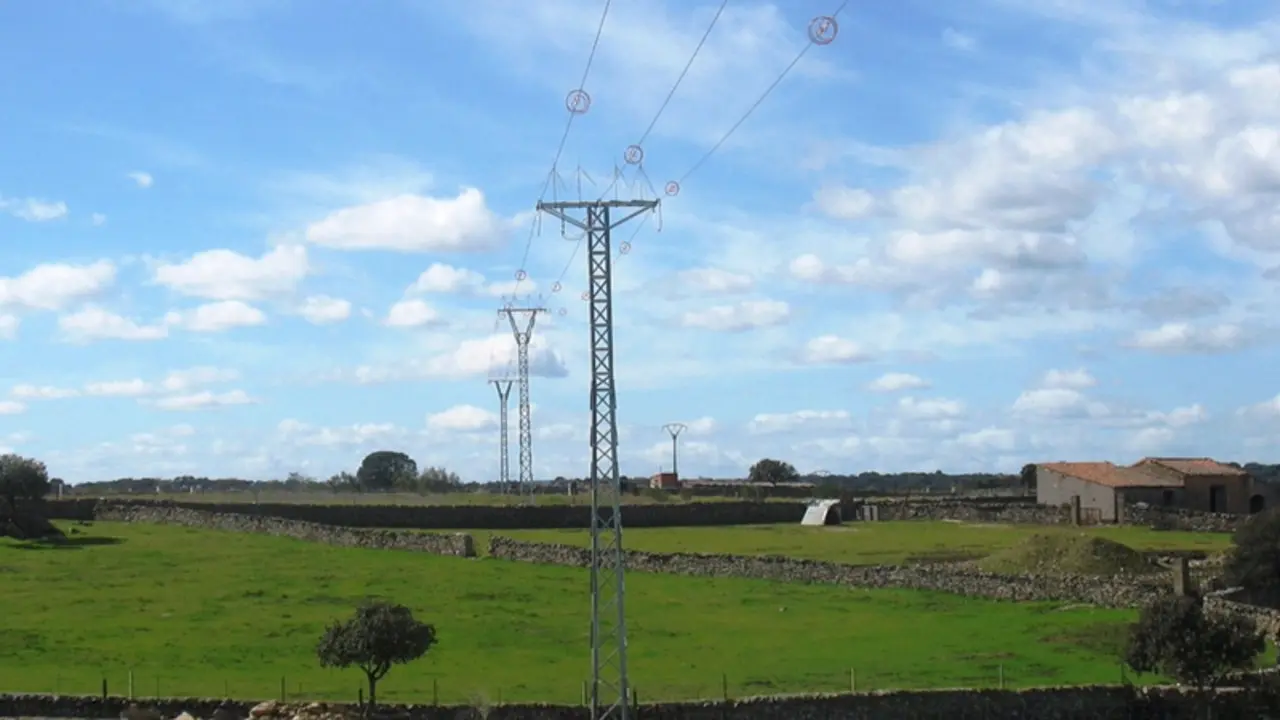 <p> Archivo - Torres el&eacute;ctricas - IBERDROLA - Archivo </p>
