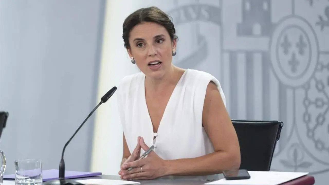 <p> La ministra de Igualdad, Irene Montero, en una rueda de prensa posterior a la reuni&oacute;n del Consejo de Ministros, en el Palacio de La Moncloa </p>