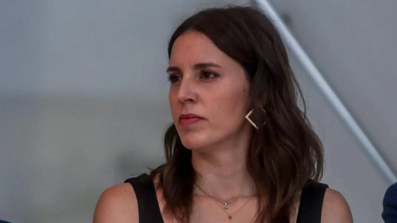 <p> La ministra de Igualdad, Irene Montero, durante la inauguraci&oacute;n de la exposici&oacute;n Clara Campoamor Rodr&iacute;guez, mujer y ciudadana </p>
