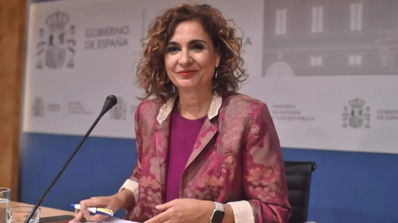 <p> La ministra de Hacienda y Funci&oacute;n P&uacute;blica, Mar&iacute;a Jes&uacute;s Montero, en una imagen de archivo </p>