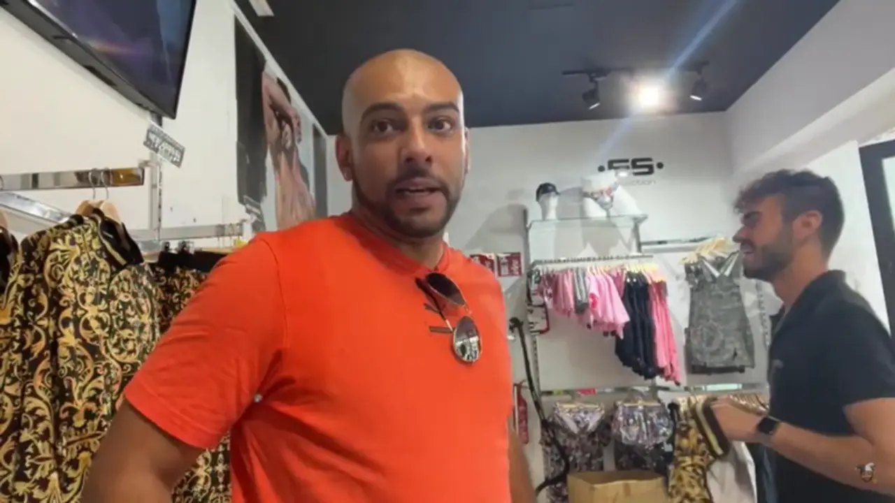 <p> Borja Escalona en su &uacute;ltimo directo </p>