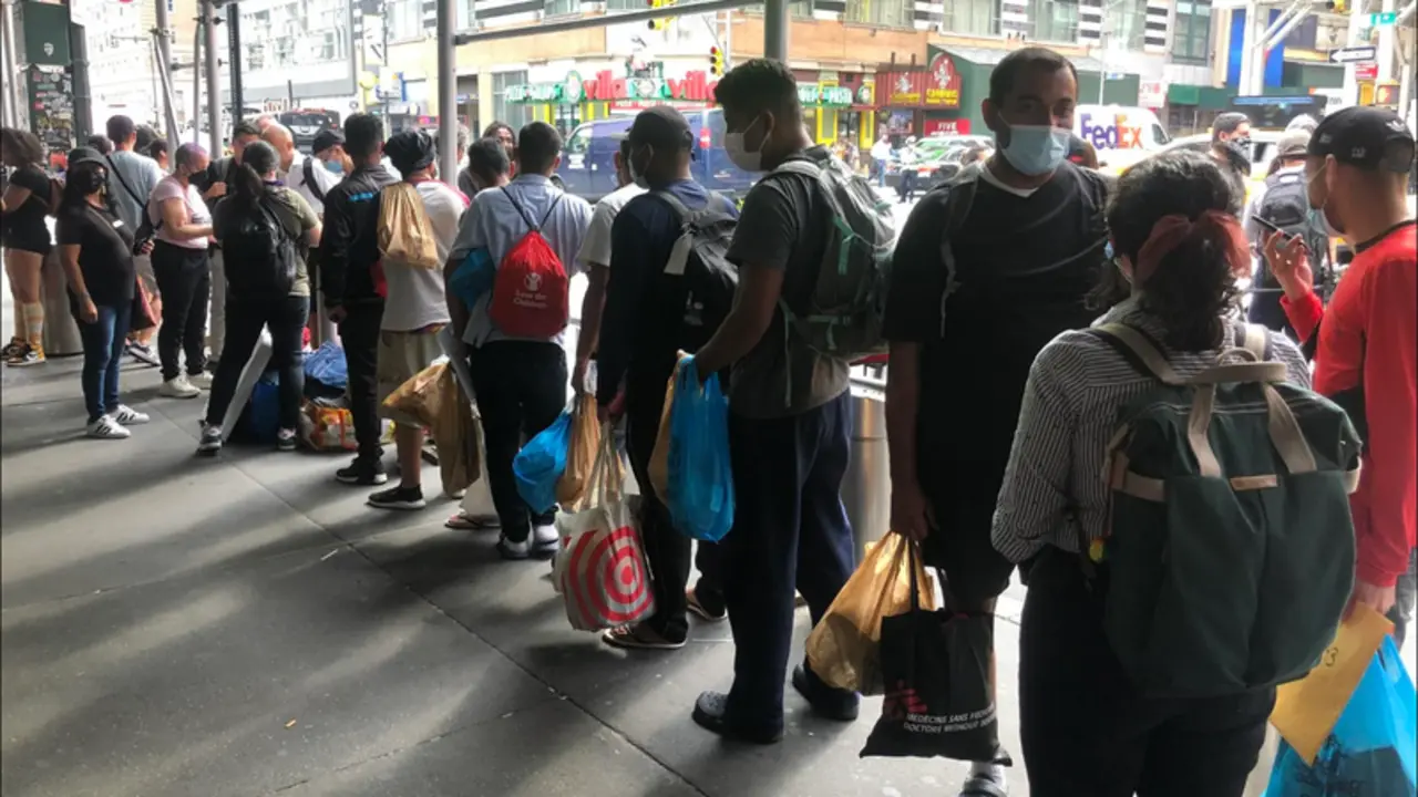 <p> Migrantes llegando a Nueva York </p>