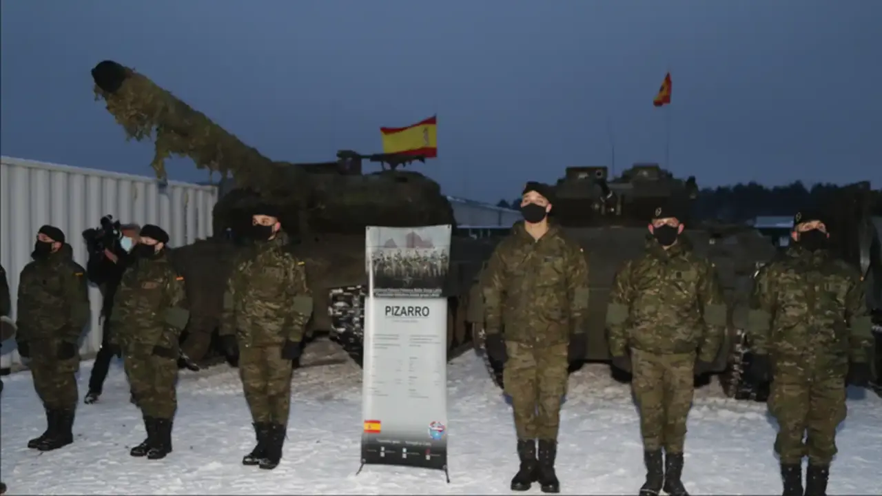 <p> Soldados espa&ntilde;oles en Ucrania </p>