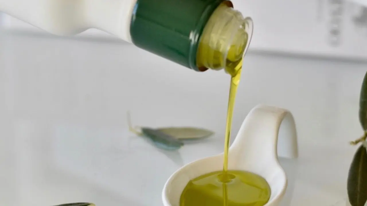 Aceite de oliva virgen extra como soluci&oacute;n de salud natural - ALEVOO