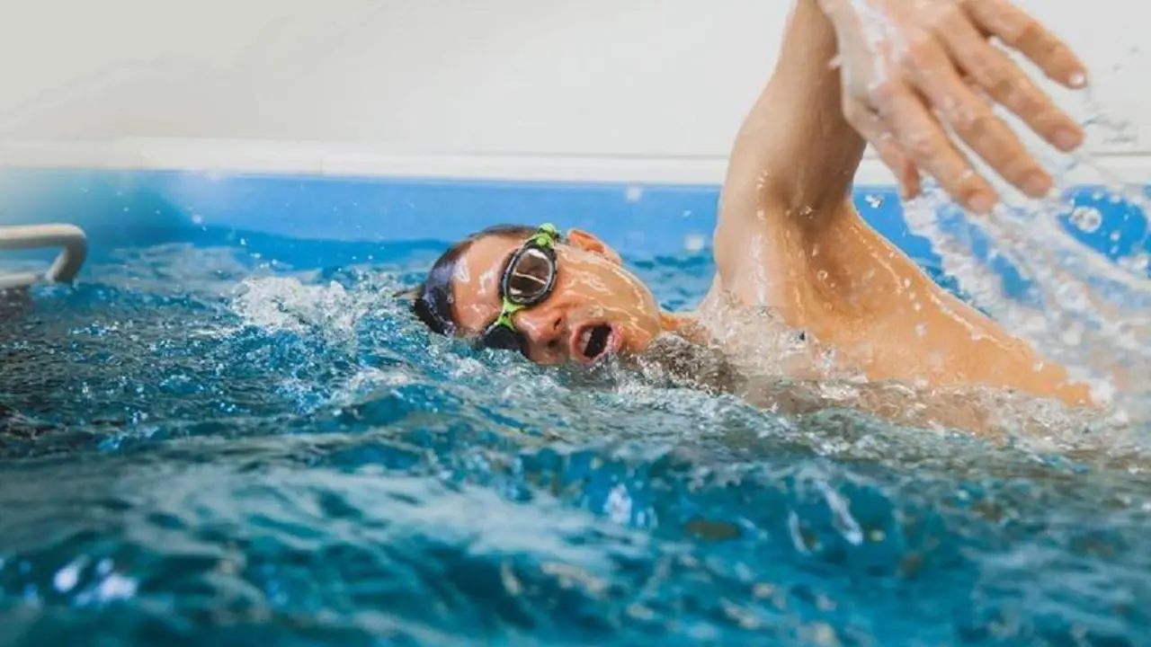 <p> El nadador Pablo Fern&aacute;ndez </p>