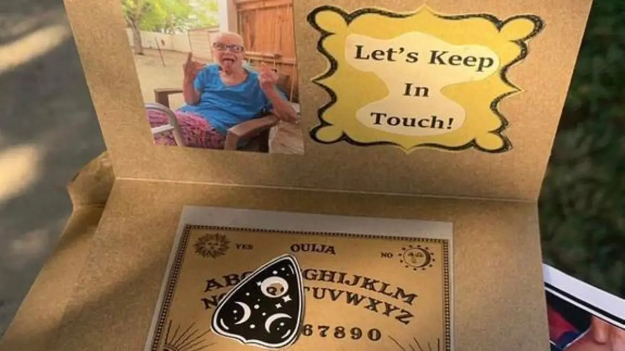 <p> La ouija y el mensaje que les dej&oacute; la abuela a su familia </p>